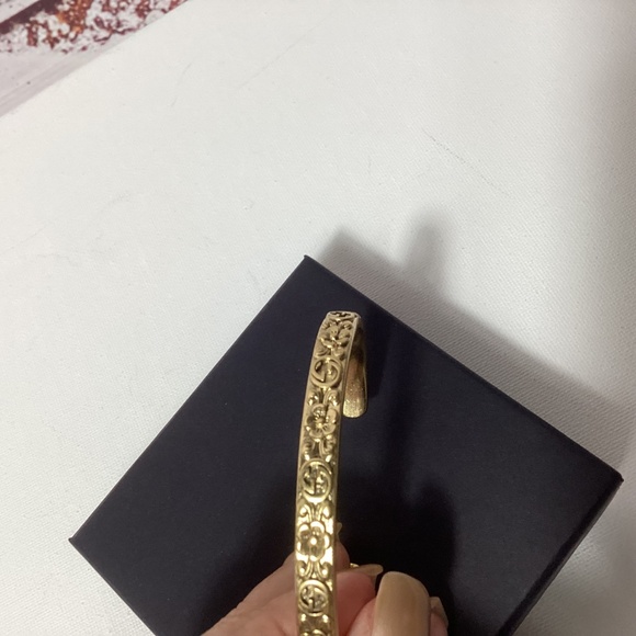 Gucci GG Floral Gold Bangle Retro - Picture 4 of 5